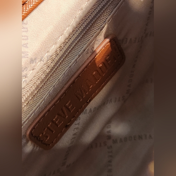 👜 Steve Madden Tan Mini Crossbody Bag - Picture 7 of 12